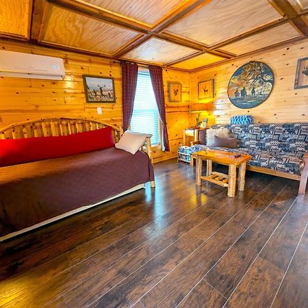 Yellowstone Treasure Guesthouses On The River การ์ดีเนอร์ ภายนอก รูปภาพ
