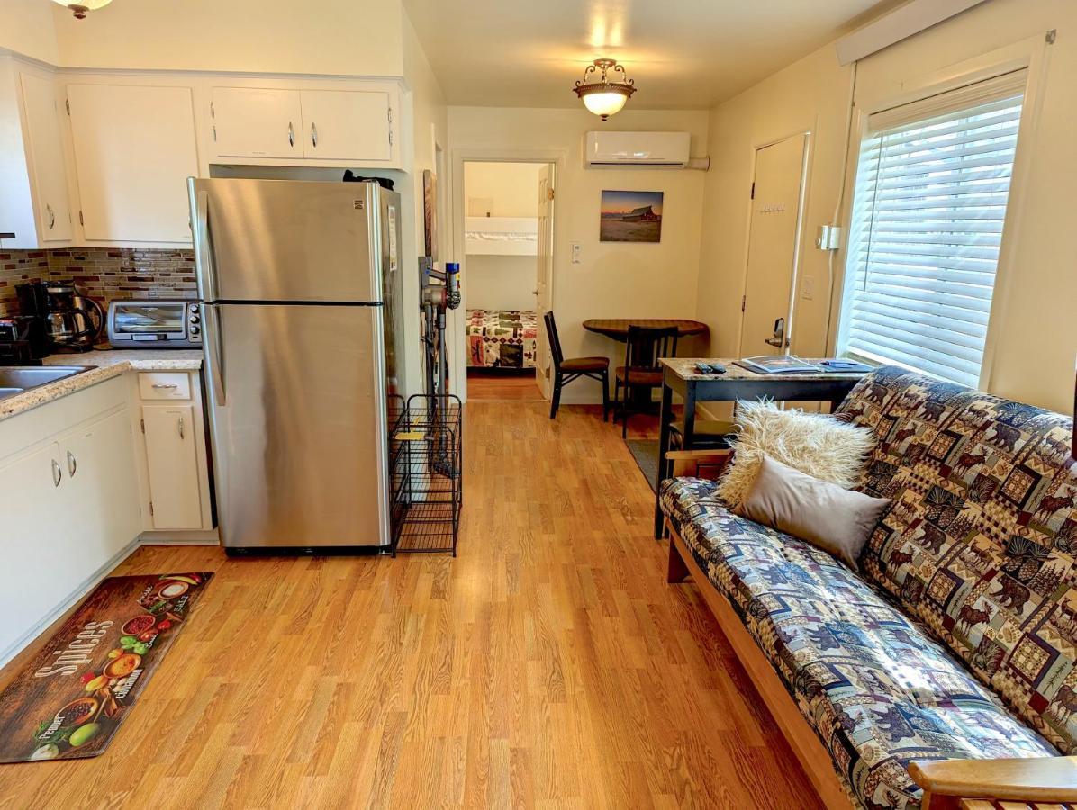 Yellowstone Treasure Guesthouses On The River การ์ดีเนอร์ ภายนอก รูปภาพ