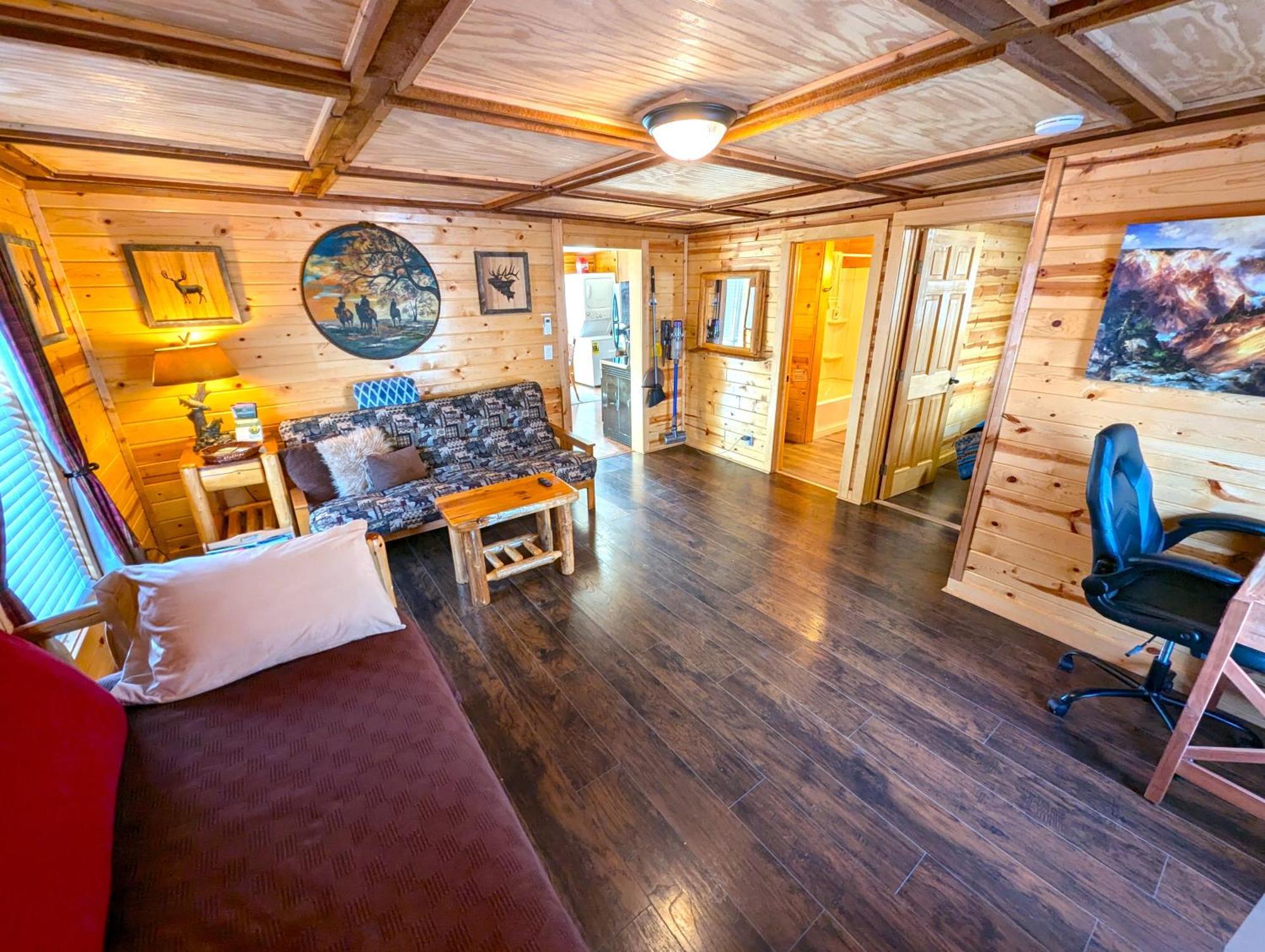 Yellowstone Treasure Guesthouses On The River การ์ดีเนอร์ ภายนอก รูปภาพ