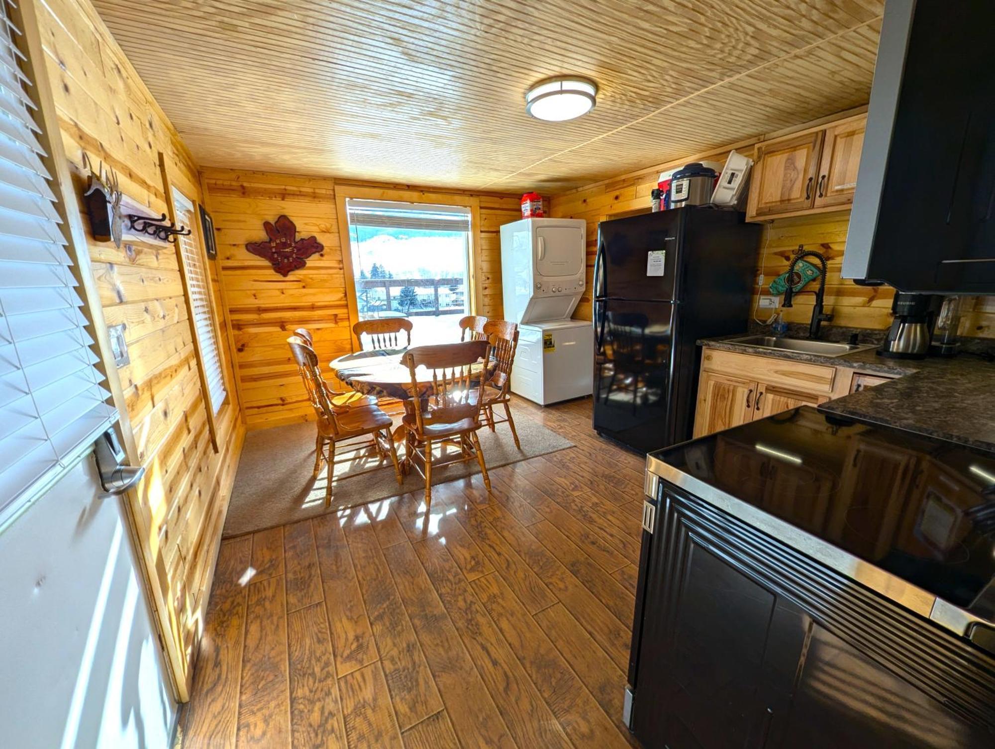 Yellowstone Treasure Guesthouses On The River การ์ดีเนอร์ ภายนอก รูปภาพ